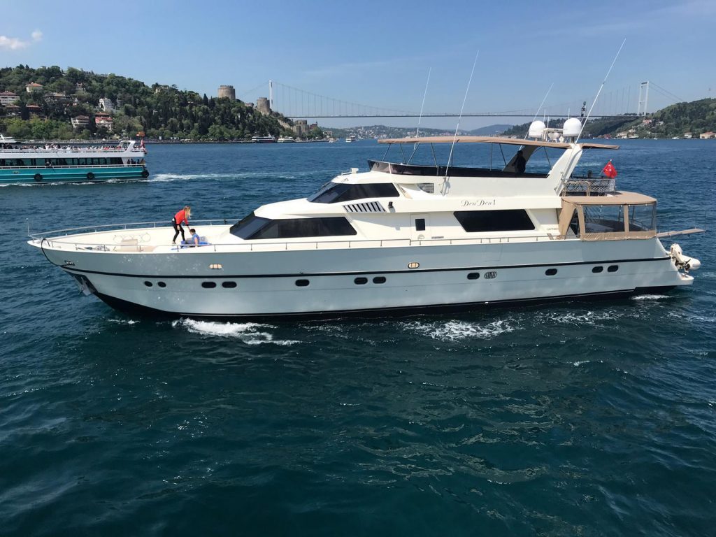 SILVER Event Ship